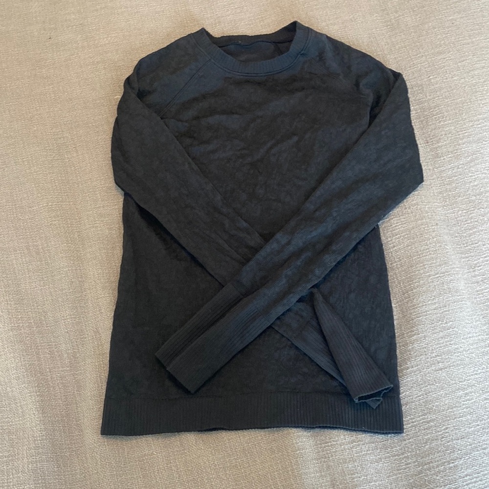 Patterned black Lulu long sleeve